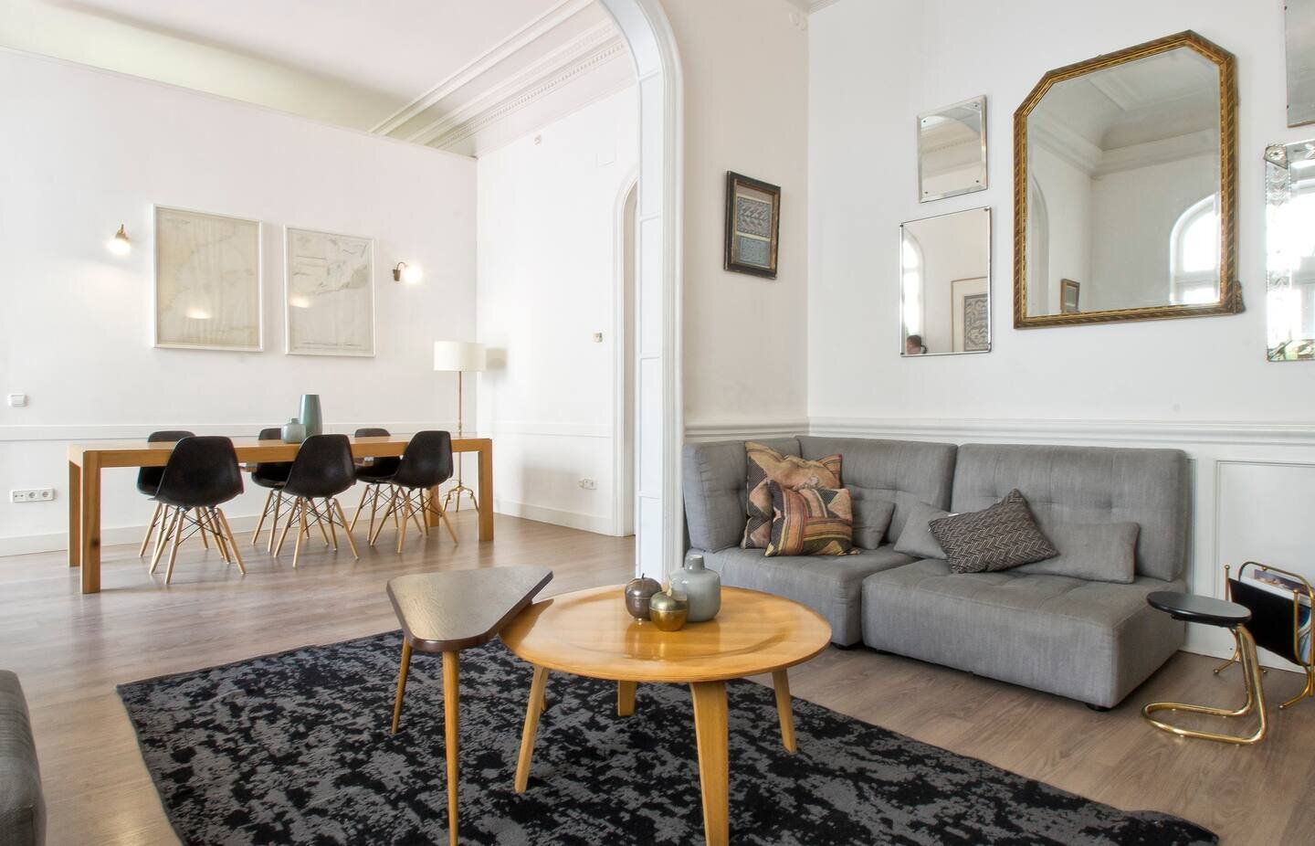 Apartment à Barcelona, Espagne 4 chambres,  No. 141133