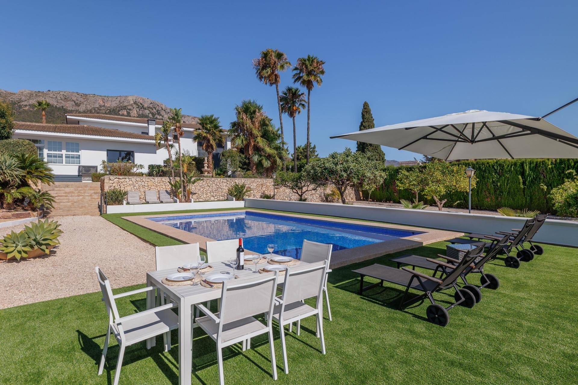 Villa à Calpe, Alicante, Espagne 6 chambres, 492 m2 No. 147733