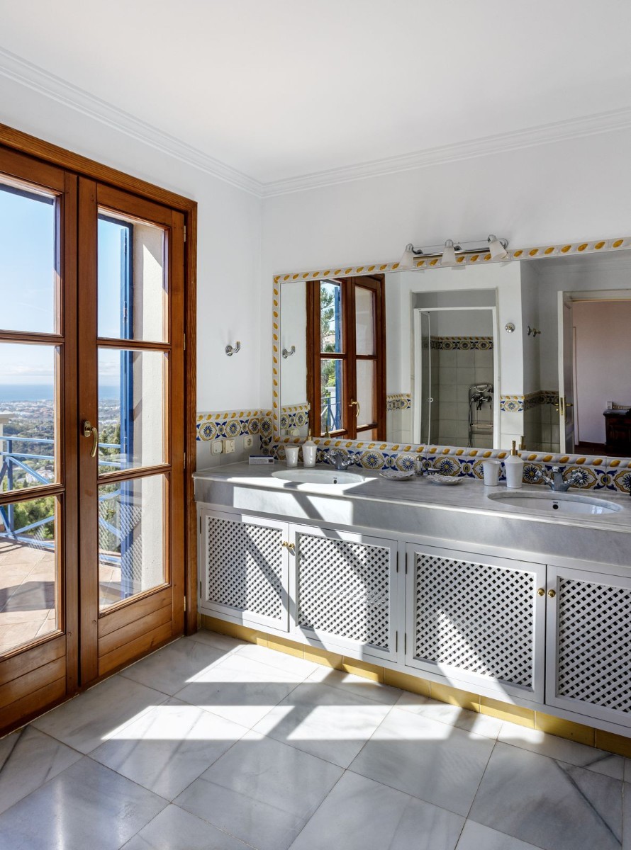 Huvila El Madronal, Malaga, Espanja 7 makuuhuonetta, 1050 m2 No. 195216