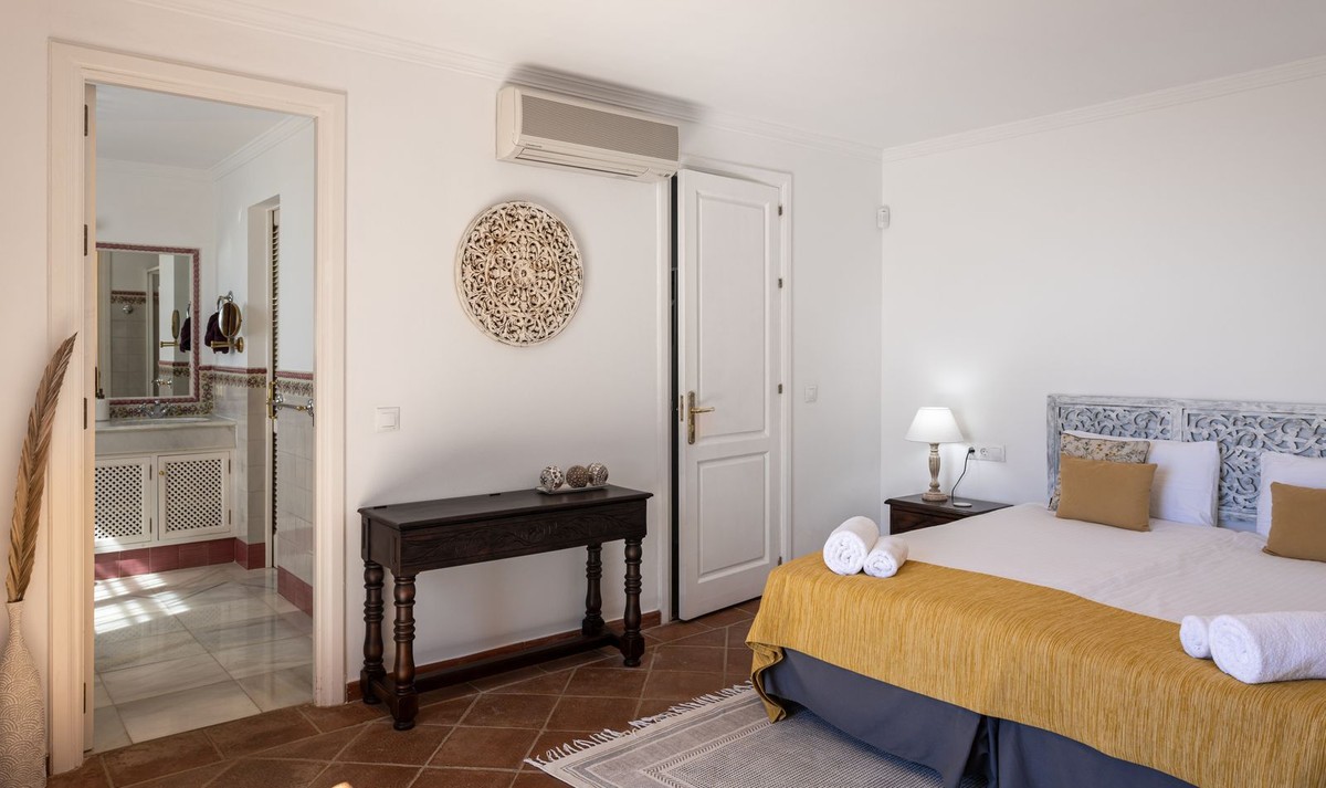 Huvila El Madronal, Malaga, Espanja 7 makuuhuonetta, 1050 m2 No. 195216