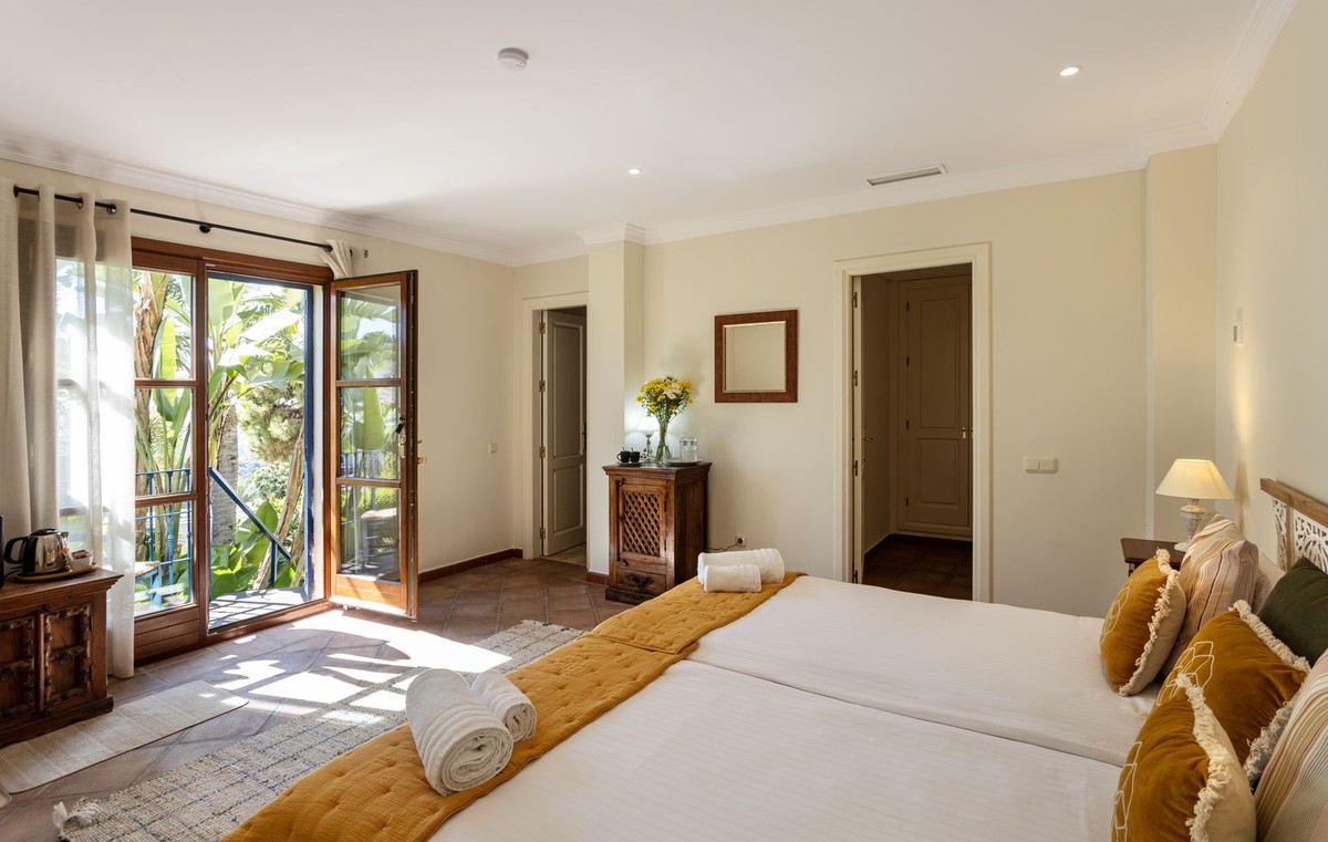 Huvila El Madronal, Malaga, Espanja 7 makuuhuonetta, 1050 m2 No. 195216