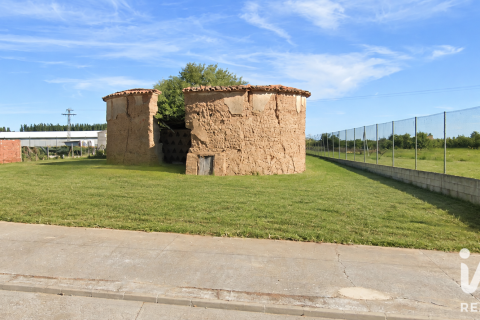 Zemes gabals Villaornate Y Castro, Leon, Spānijā 877 m2 Nr. 193540