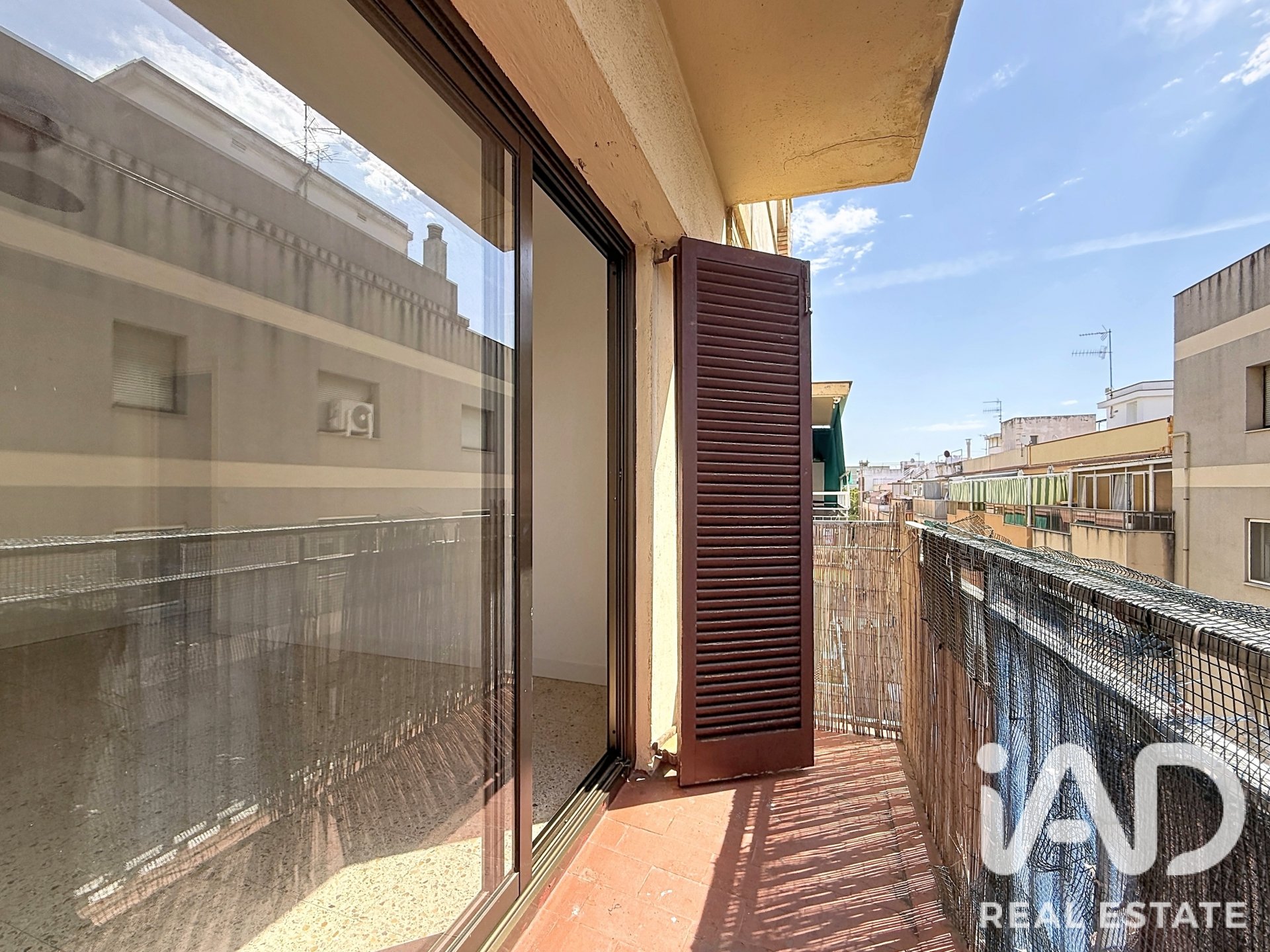 Huoneisto Vilanova i la Geltru, Barcelona, Espanja 4 makuuhuonetta, 91 m2 No. 193537