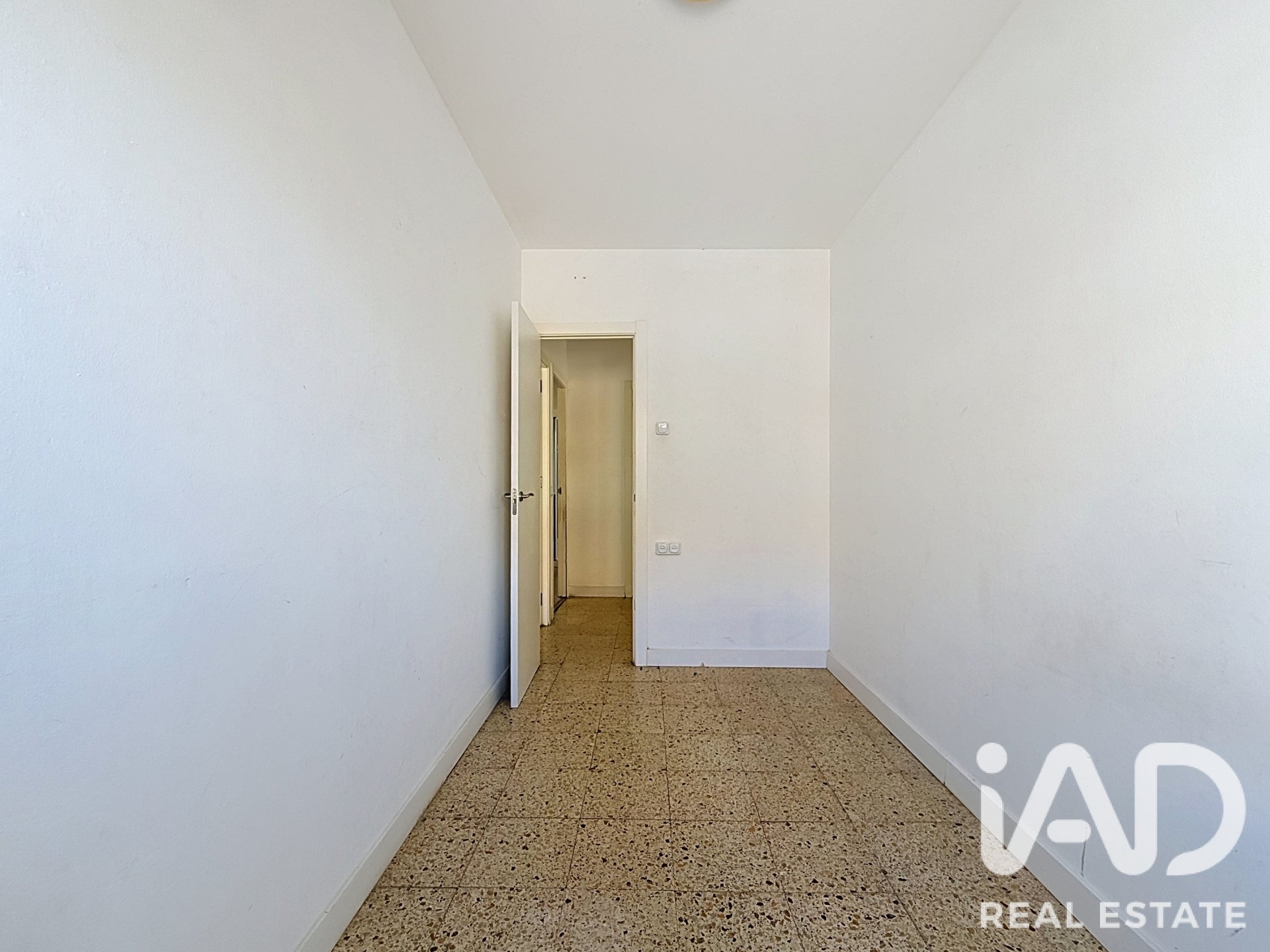 Huoneisto Vilanova i la Geltru, Barcelona, Espanja 4 makuuhuonetta, 91 m2 No. 193537