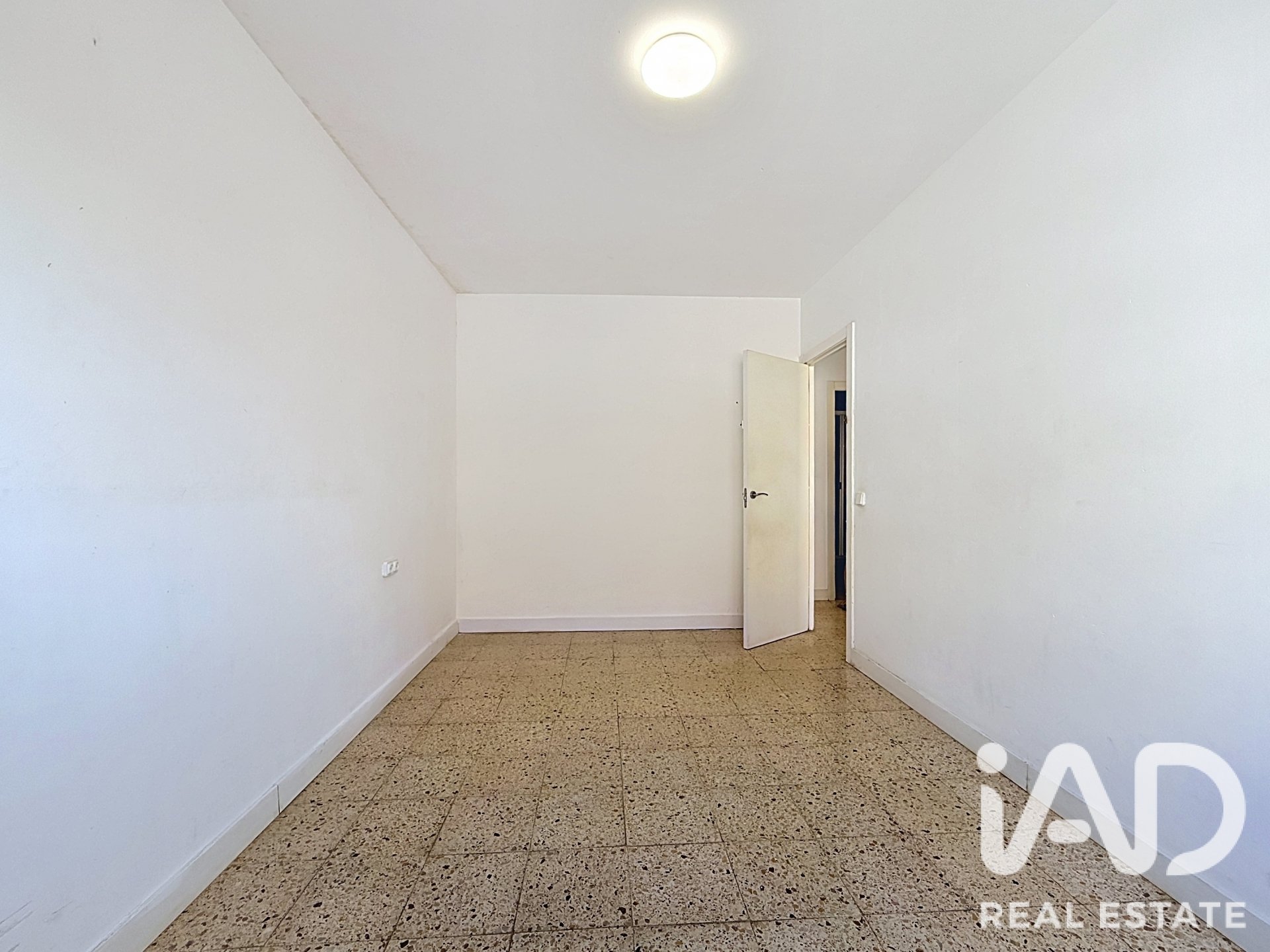 Huoneisto Vilanova i la Geltru, Barcelona, Espanja 4 makuuhuonetta, 91 m2 No. 193537