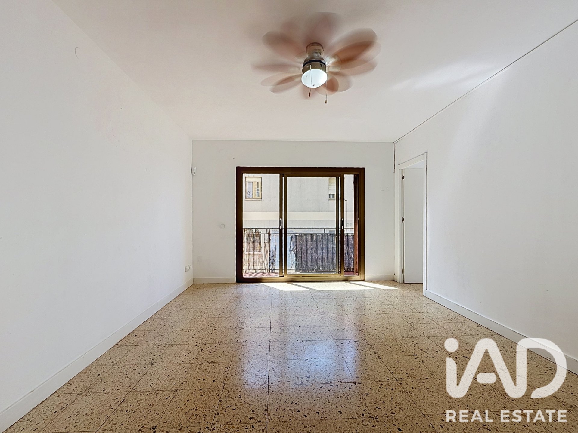 Huoneisto Vilanova i la Geltru, Barcelona, Espanja 4 makuuhuonetta, 91 m2 No. 193537
