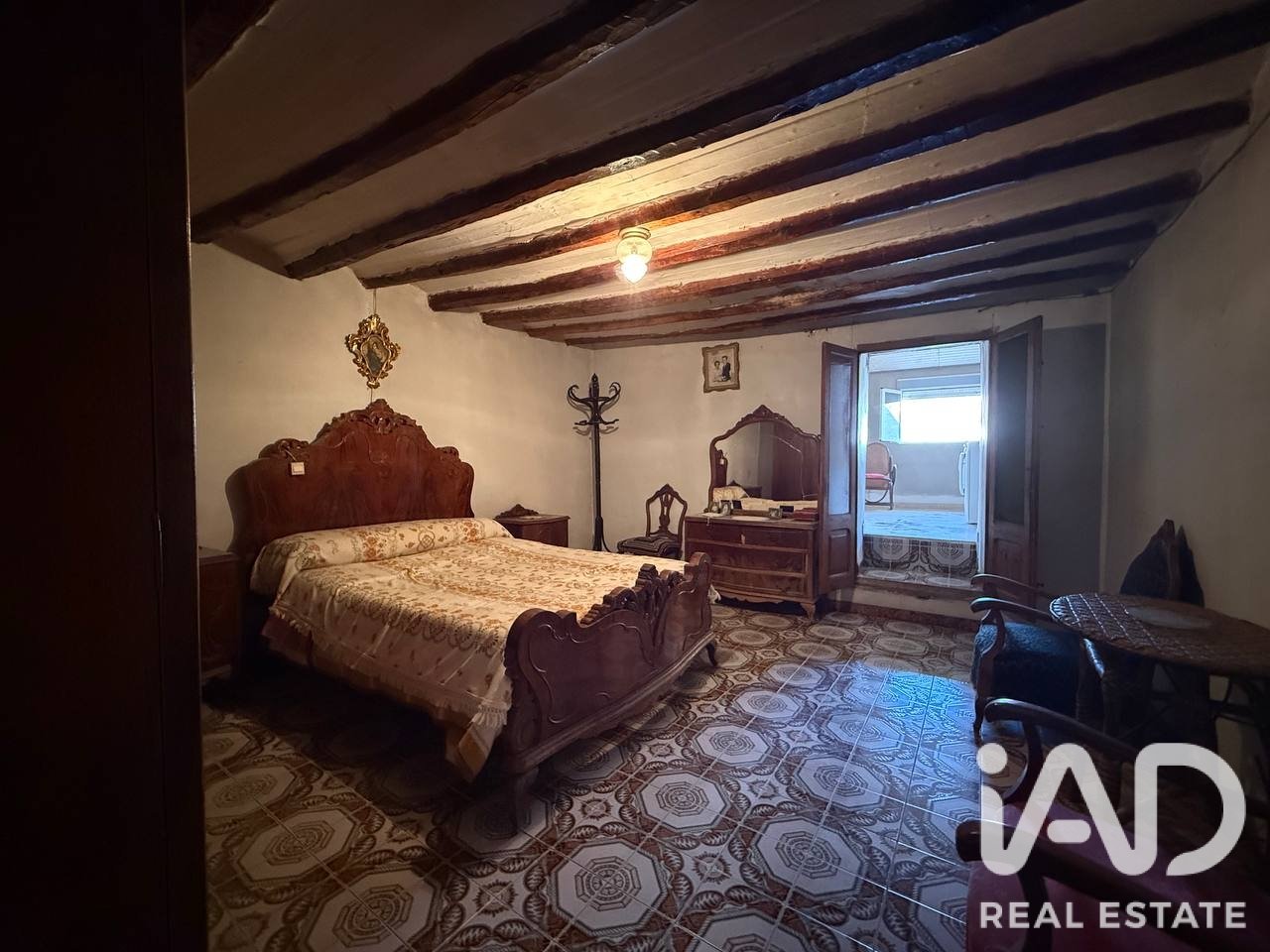 Townhouse in Tirig, Castellon, Spain 5 bedrooms, 300 sq.m. No. 195107