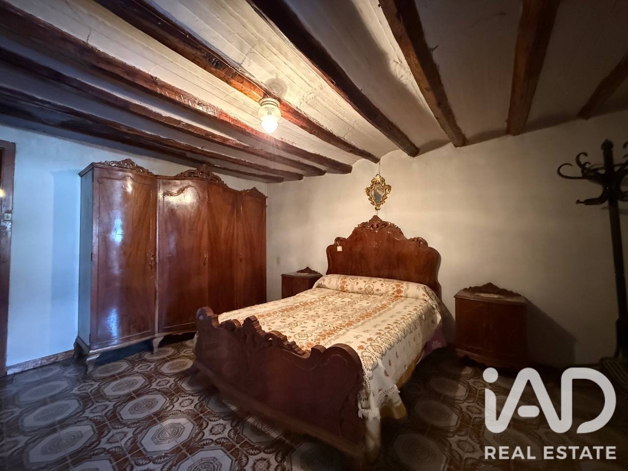 Townhouse in Tirig, Castellon, Spain 5 bedrooms, 300 sq.m. No. 195107
