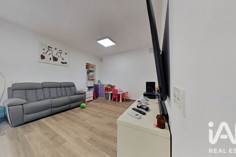 Talo Almenara, Castellon, Espanja 3 makuuhuonetta, 228 m2 No. 195109