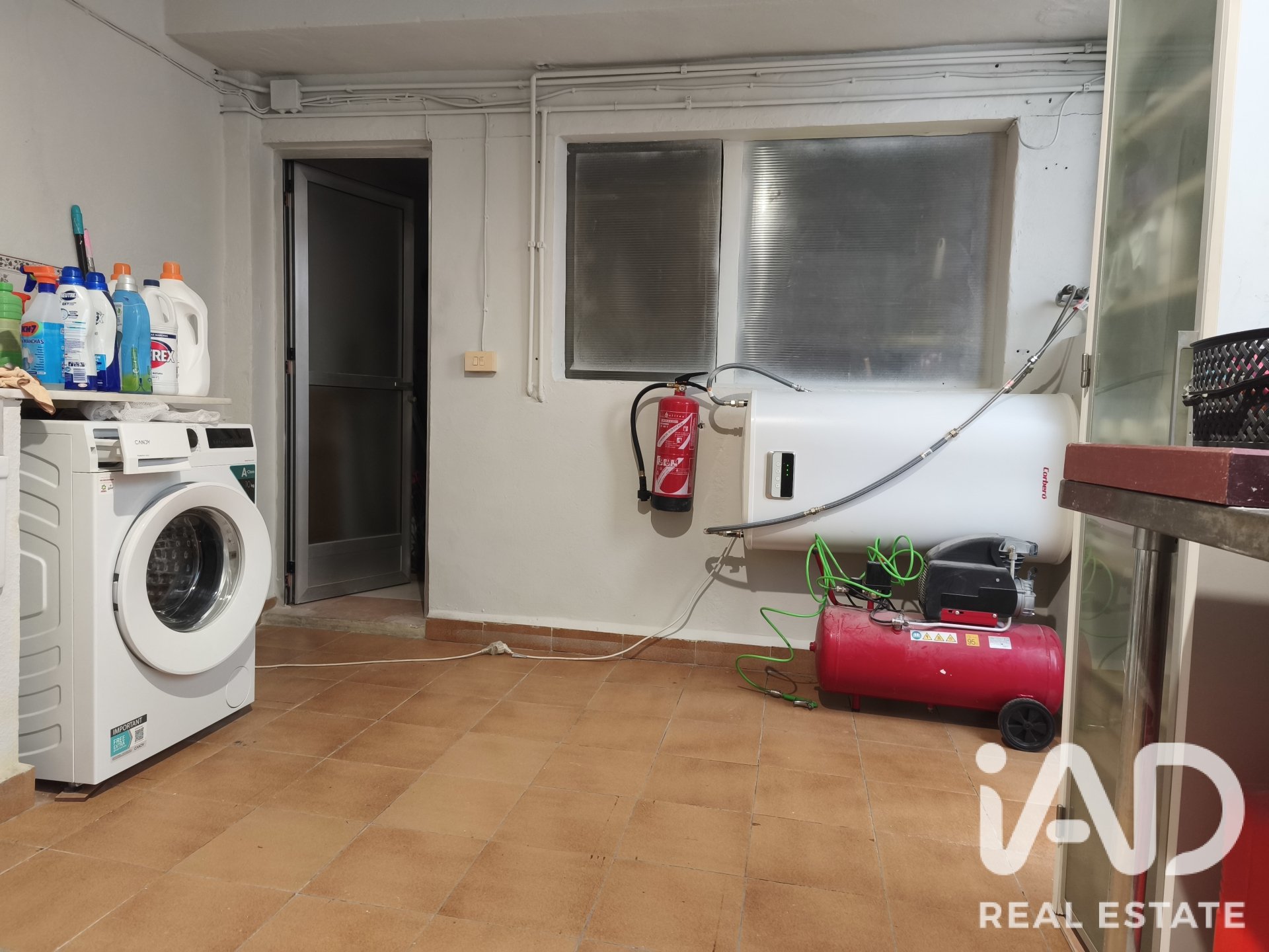 House in Almenara, Castellon, Spain 3 bedrooms, 228 sq.m. No. 195109