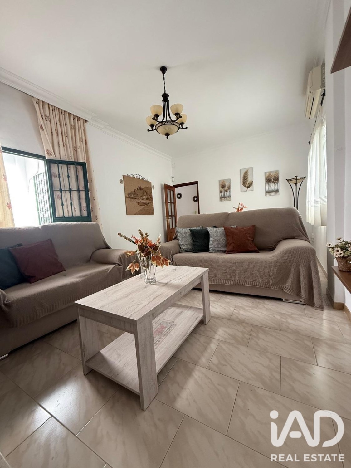 House à Osuna, Seville, Espagne 3 chambres, 224 m2 No. 195108