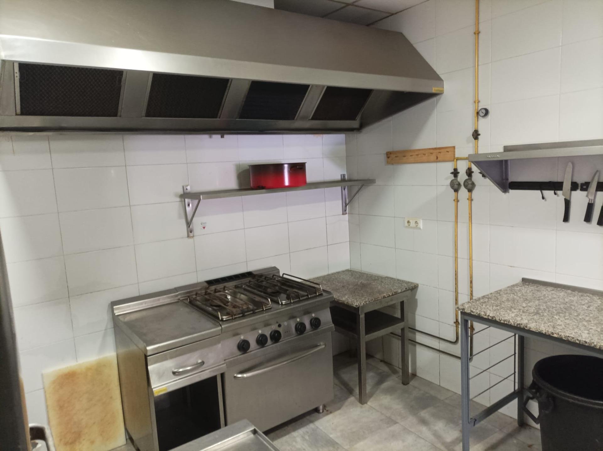 Propiedad comercial en Guardamar del Segura, Alicante, España 83 m2 No. 183895