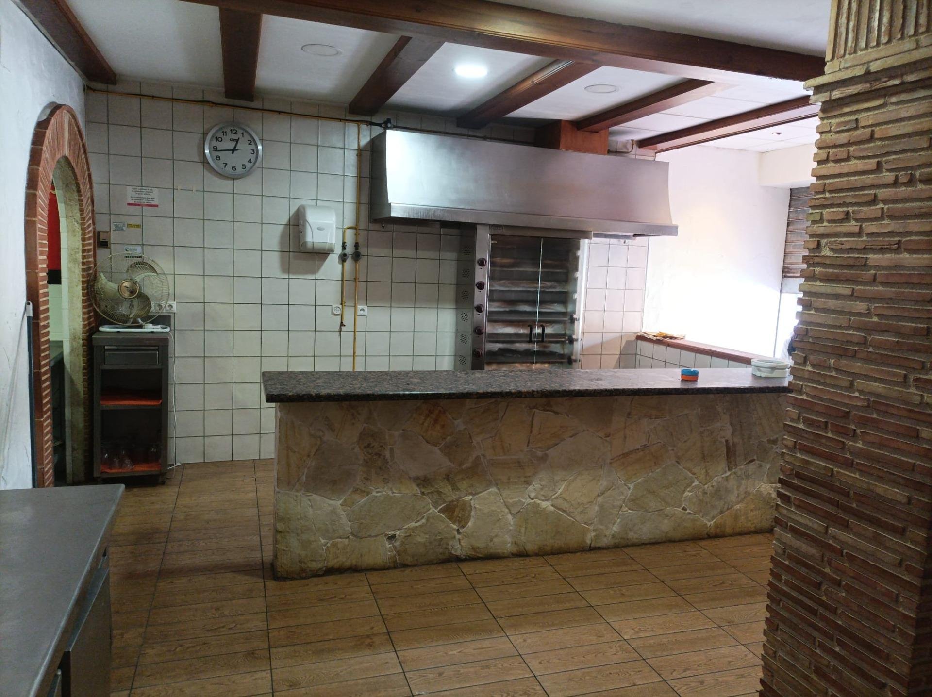 Propiedad comercial en Guardamar del Segura, Alicante, España 83 m2 No. 183895
