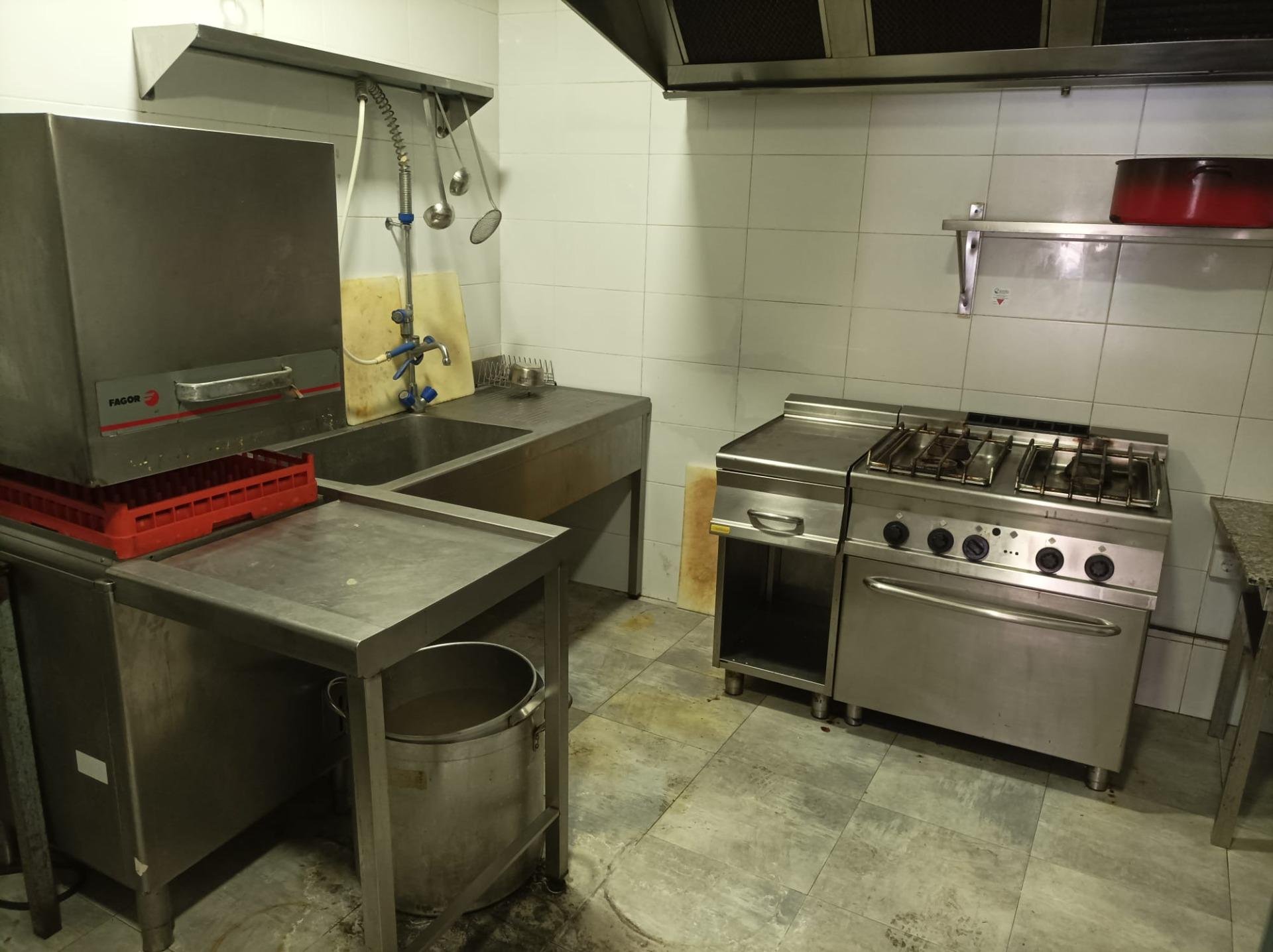 Propiedad comercial en Guardamar del Segura, Alicante, España 83 m2 No. 183895