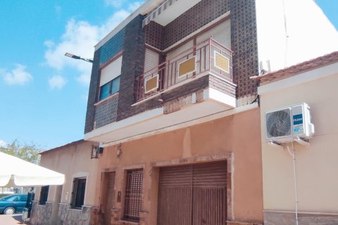 House à Dolores, Alicante, Espagne 3 chambres, 225 m2 No. 183897