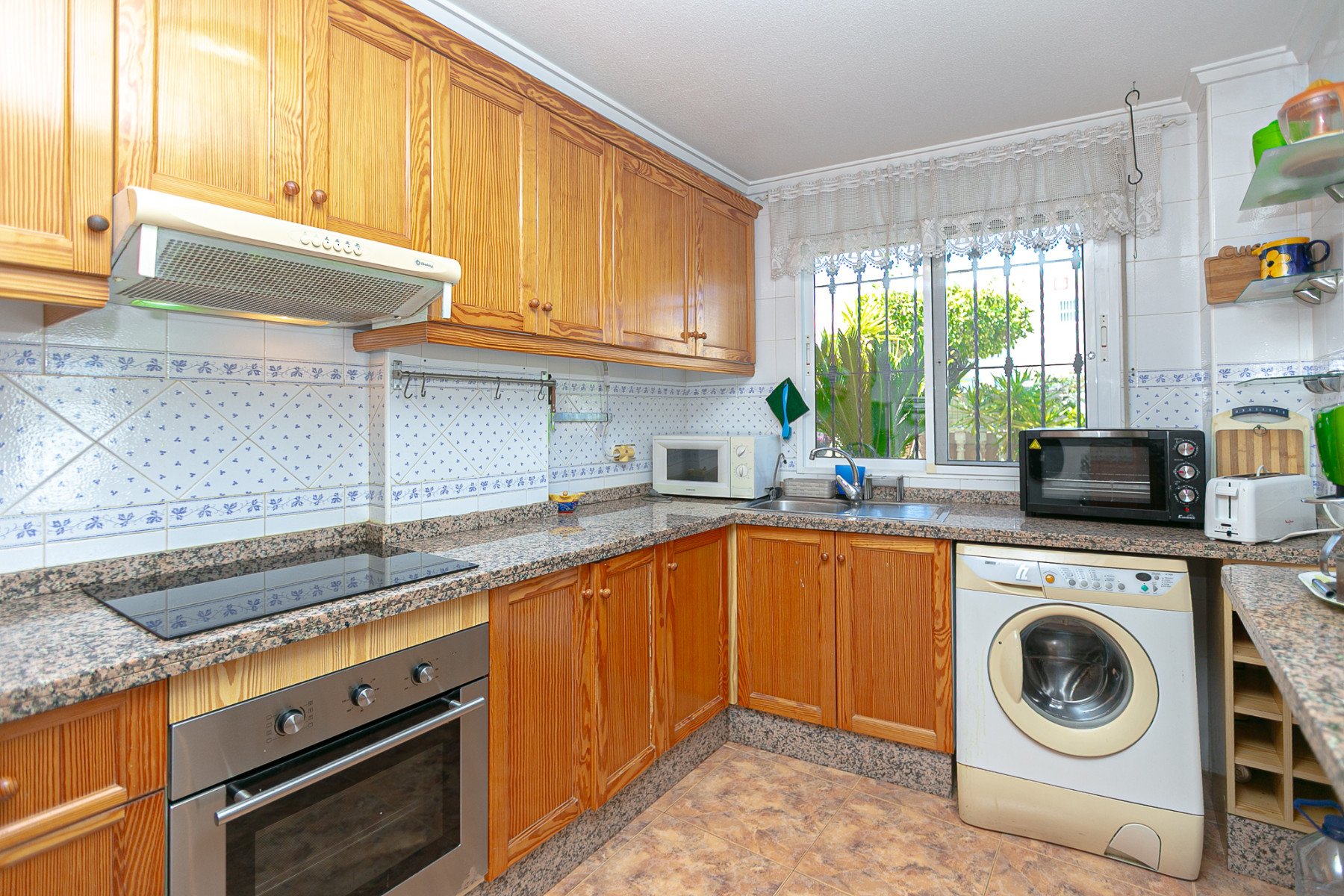 Kaupunkipientalo La Zenia, Alicante, Espanja 2 makuuhuonetta, 96 m2 No. 189798