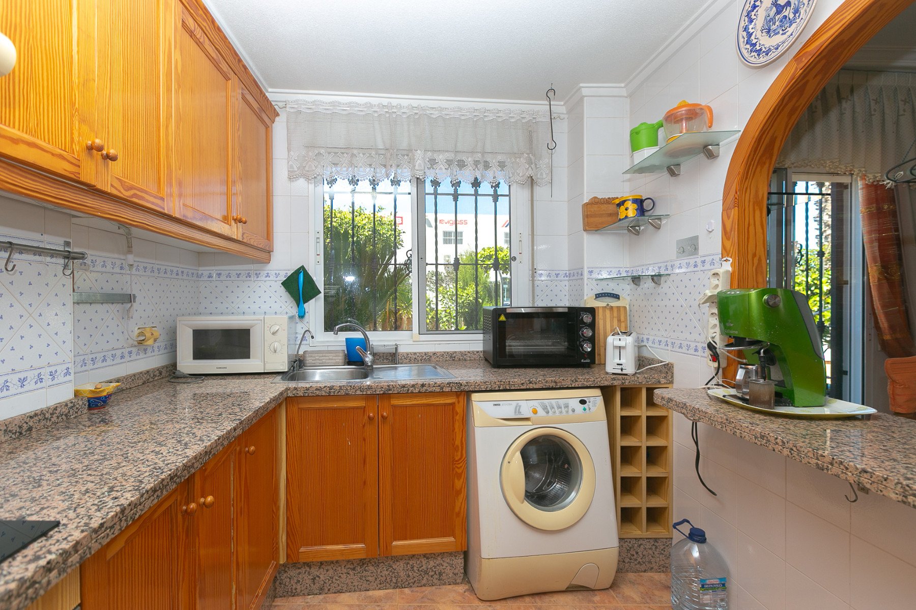 Kaupunkipientalo La Zenia, Alicante, Espanja 2 makuuhuonetta, 96 m2 No. 189798