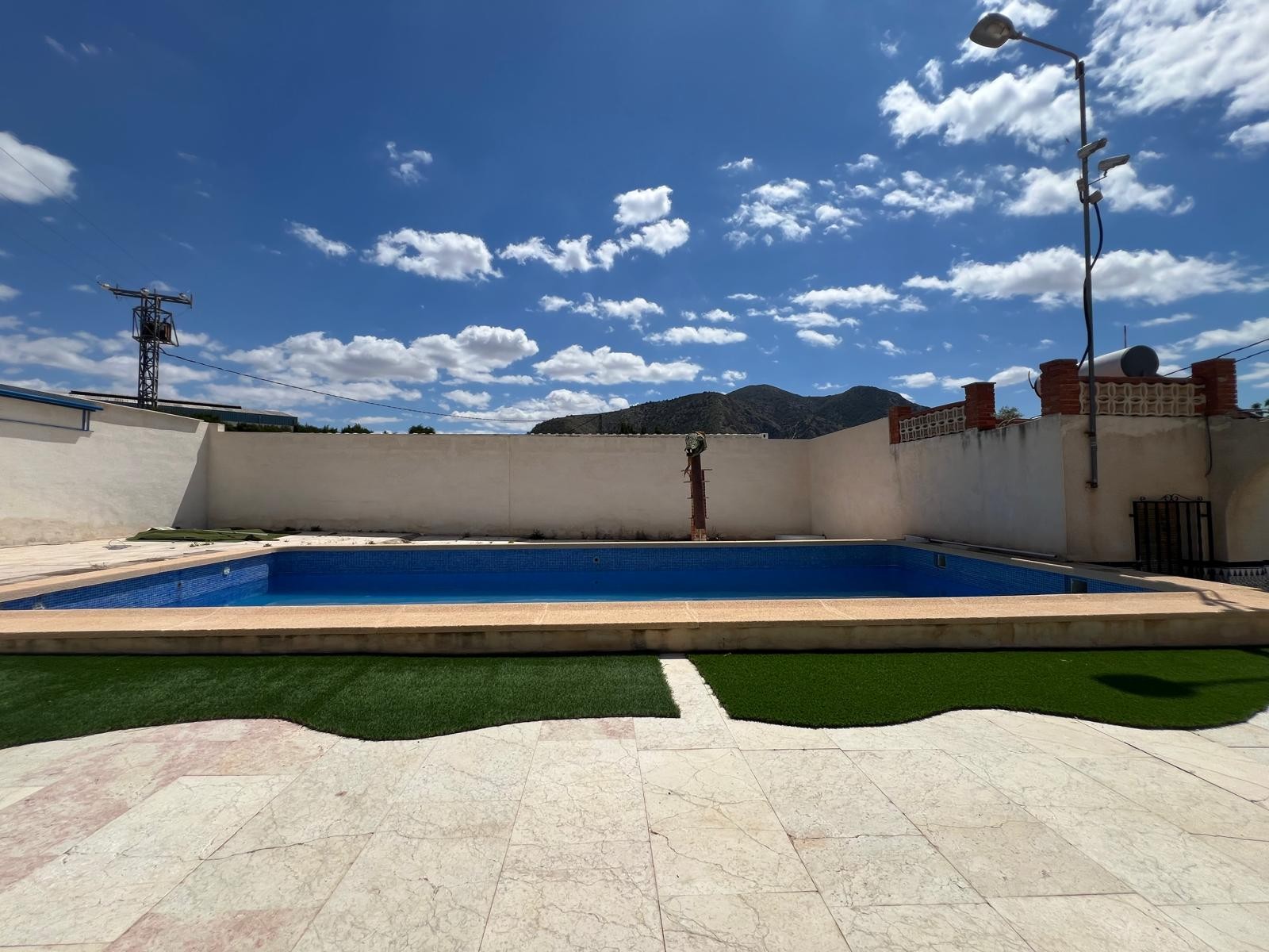 Finca en Algueña, Alicante, España 2 dormitorios, 125 m2 No. 189458