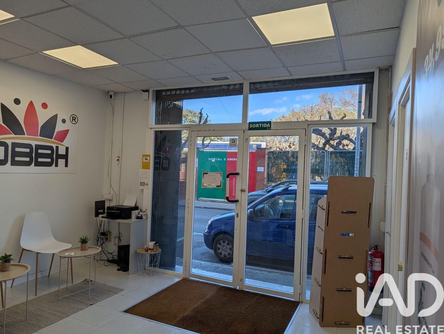 Liikekiinteistö Vilanova i la Geltru, Barcelona, Espanja 6 makuuhuonetta, 139 m2 No. 185220