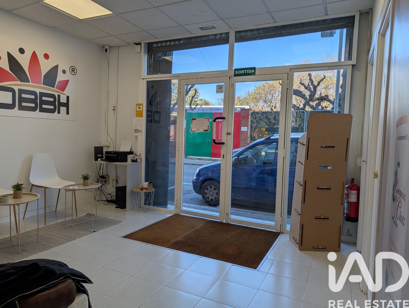 Liikekiinteistö Vilanova i la Geltru, Barcelona, Espanja 6 makuuhuonetta, 139 m2 No. 185220