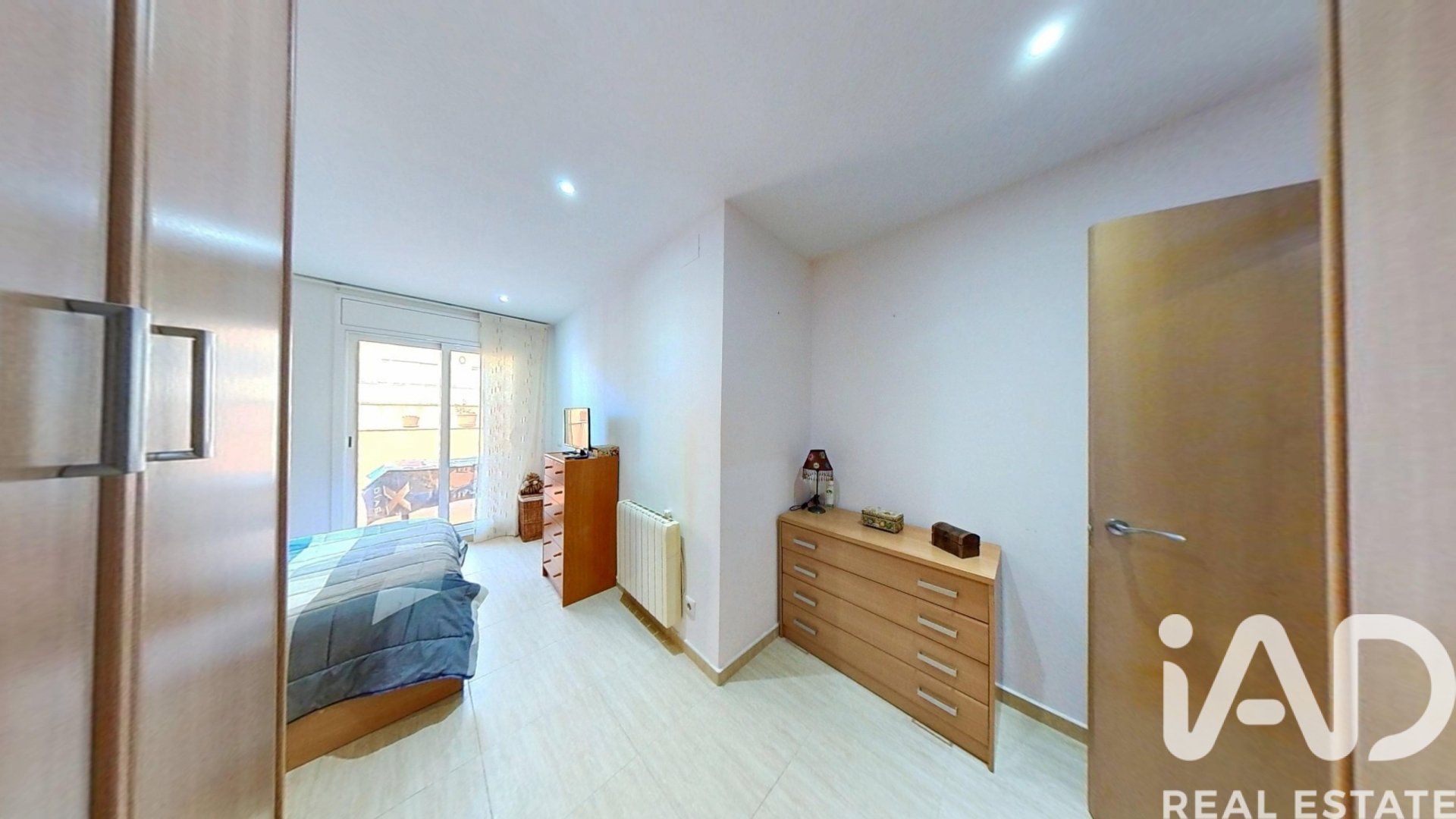 Apartment in Sant Jaume dels Domenys, Tarragona, Spain 2 bedrooms, 74 sq.m. No. 185223