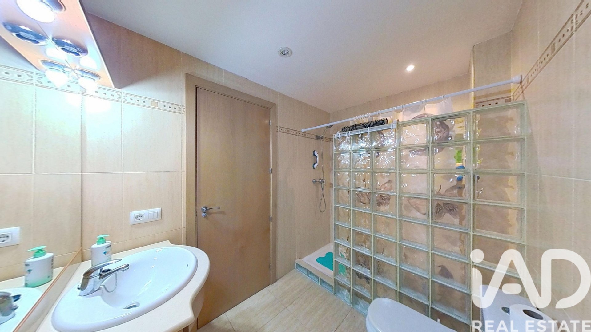 Apartment in Sant Jaume dels Domenys, Tarragona, Spain 2 bedrooms, 74 sq.m. No. 185223