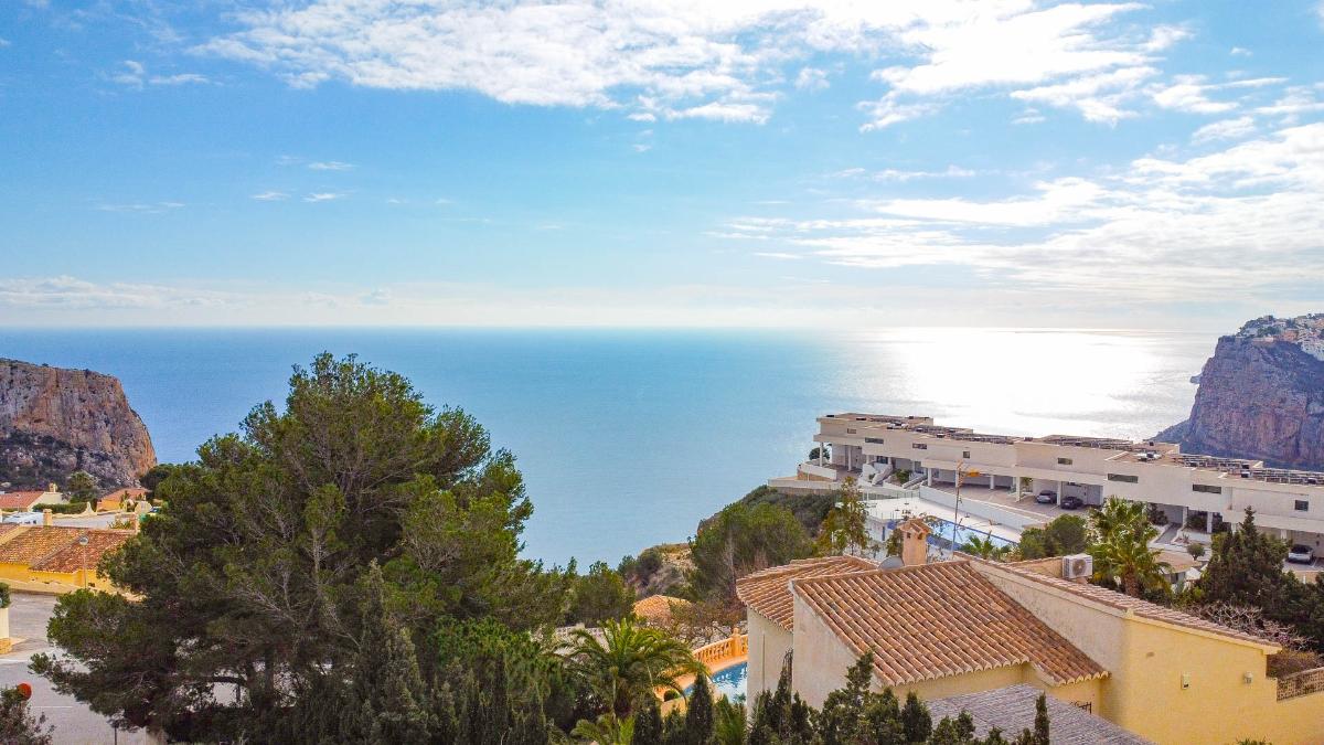 Villa i Benitachell, Alicante, Spanien 4 sovrum, 387 kvm. Nr. 80682