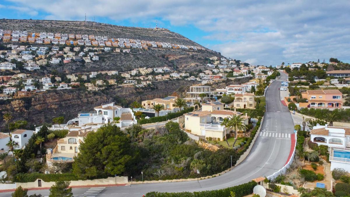 Villa i Benitachell, Alicante, Spanien 4 sovrum, 387 kvm. Nr. 80682