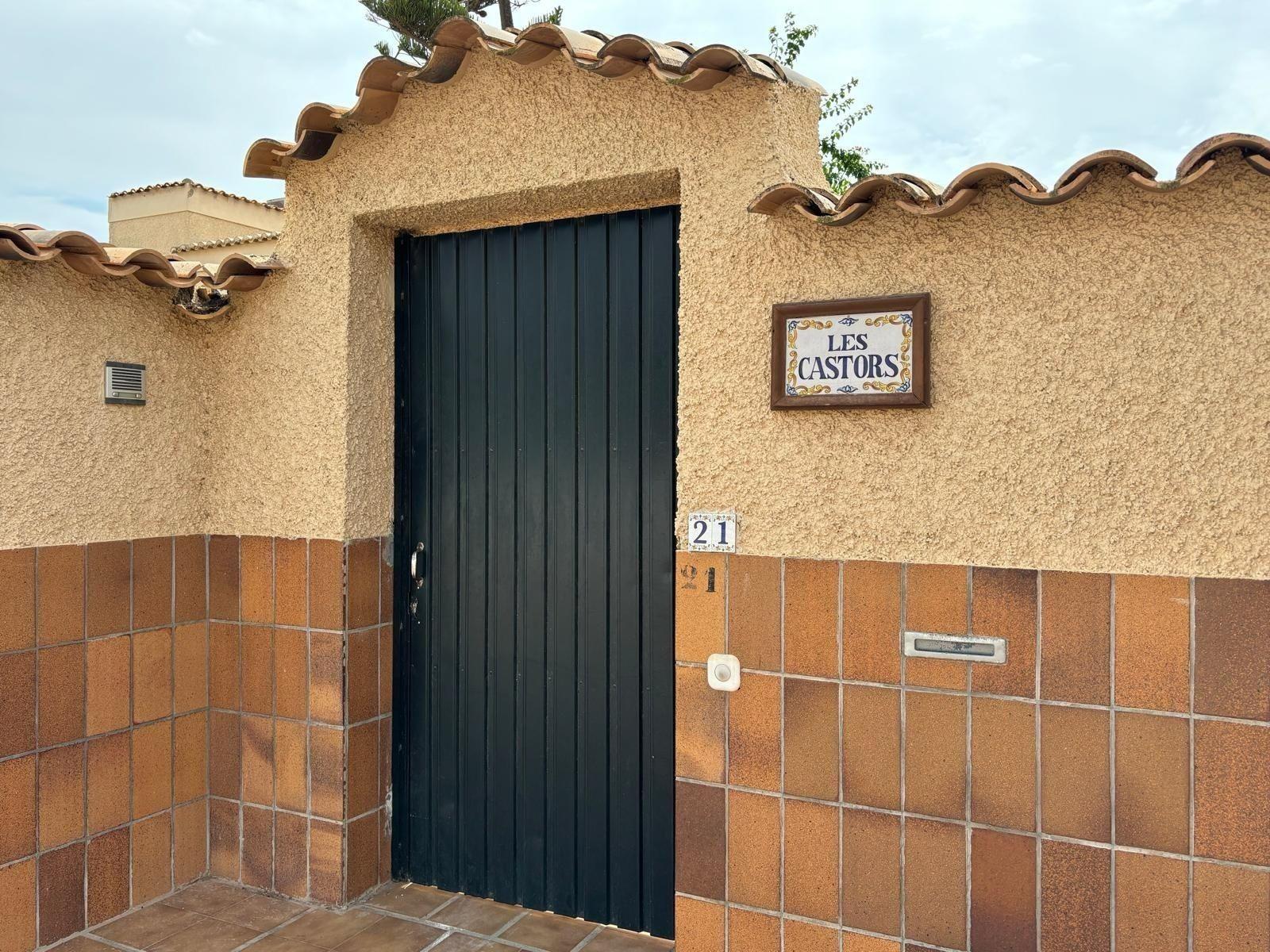 Villa i Torrevieja, Alicante, Spanien 4 sovrum, 250 kvm. Nr. 165580