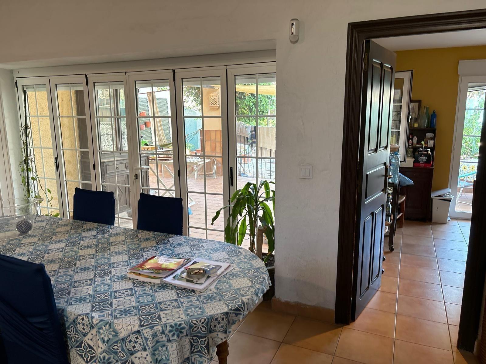 Villa i Torrevieja, Alicante, Spanien 4 sovrum, 250 kvm. Nr. 165580