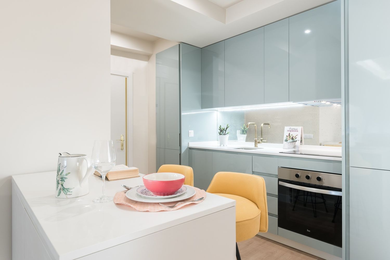 Apartamento en Madrid, España 2 dormitorios, 80 m2 No. 133920