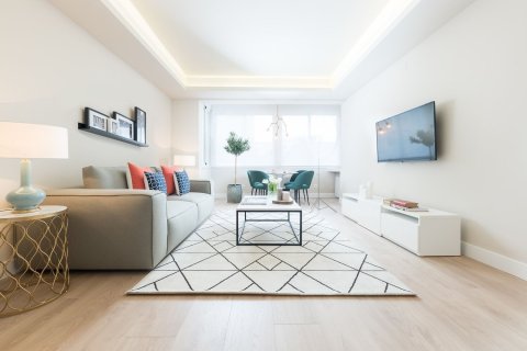 Huoneisto Madrid, Espanja 2 makuuhuonetta, 80 m2 No. 133920