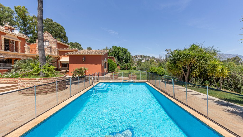 Villa in Artola, Malaga, Spanien 5 Schlafzimmer, 543.4 m2 Nr. 106381