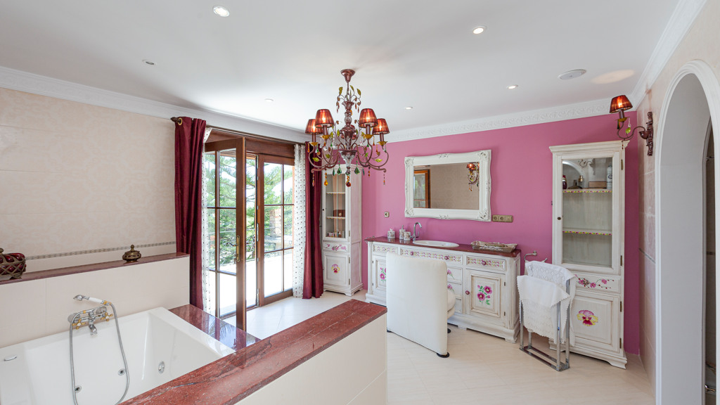 Villa in Artola, Malaga, Spanien 5 Schlafzimmer, 543.4 m2 Nr. 106381