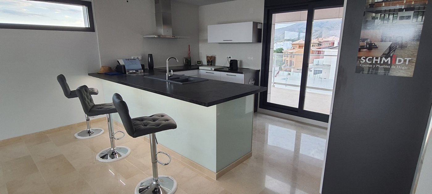Villa à Finestrat, Alicante, Espagne 4 chambres, 206 m2 No. 75783