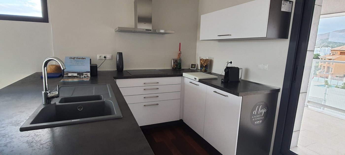 Villa à Finestrat, Alicante, Espagne 4 chambres, 206 m2 No. 75783