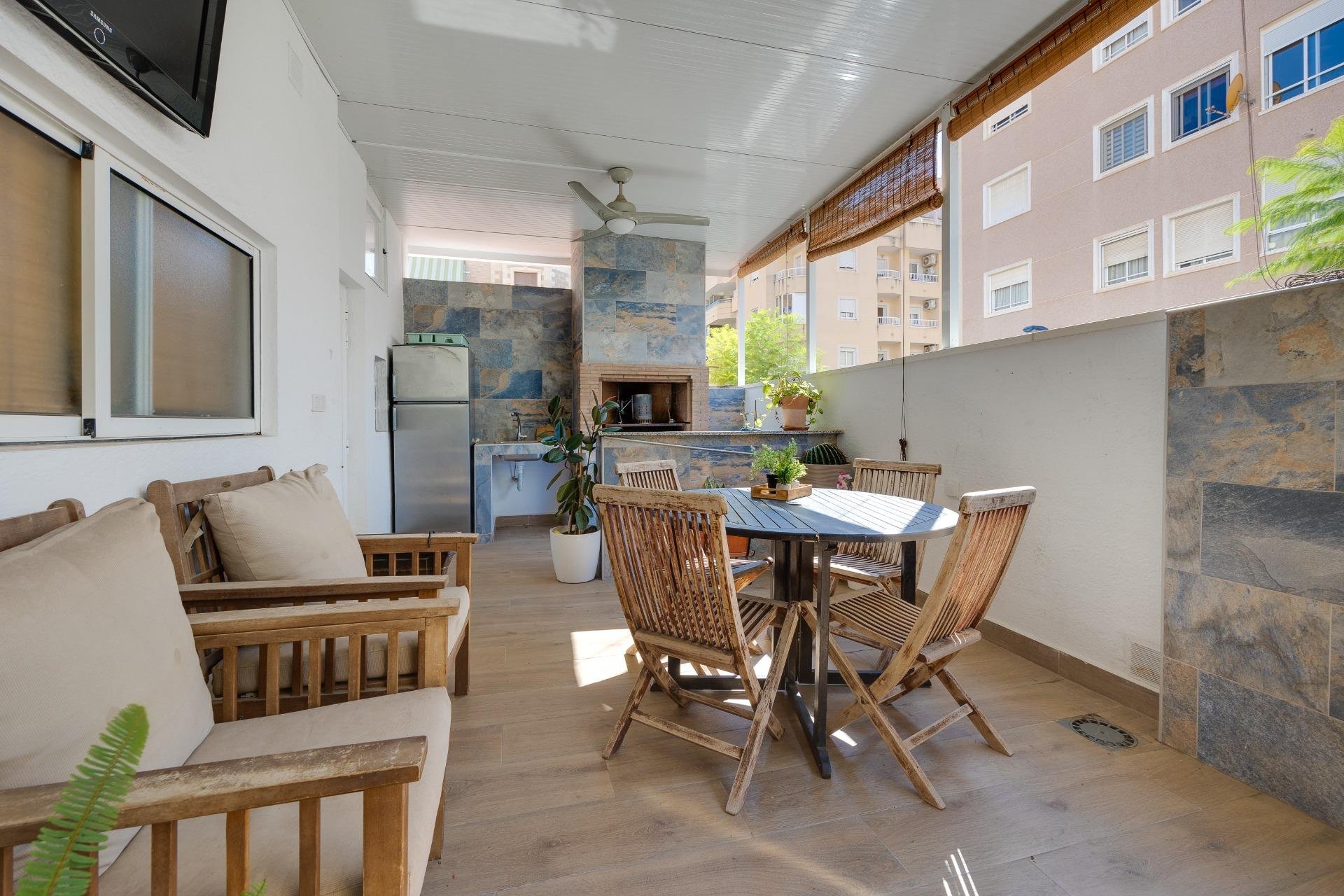 Townhouse in Torrevieja, Alicante, Spain 3 bedrooms, 138 sq.m. No. 189958