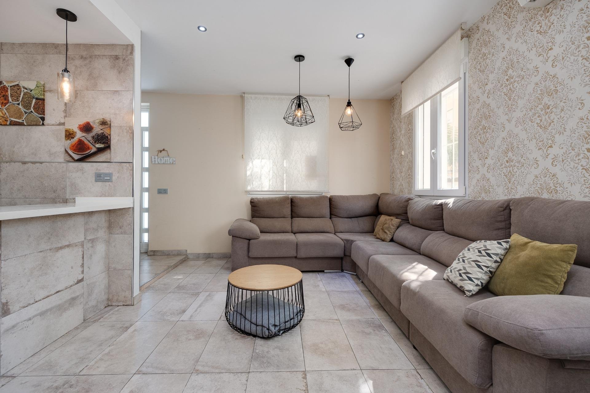Townhouse in Torrevieja, Alicante, Spain 3 bedrooms, 138 sq.m. No. 189958