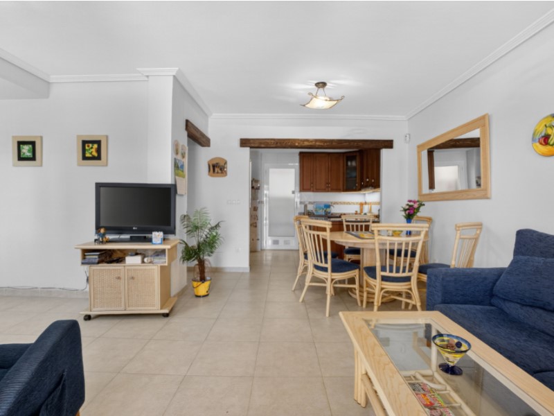 Townhouse in Torrevieja, Alicante, Spain 4 bedrooms, 110 sq.m. No. 189959
