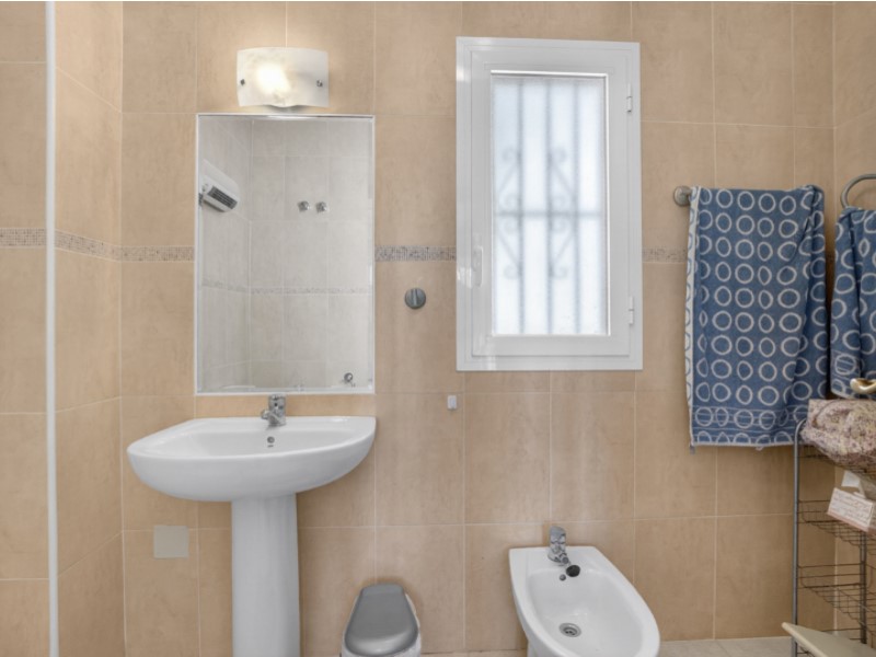 Townhouse in Torrevieja, Alicante, Spain 4 bedrooms, 110 sq.m. No. 189959