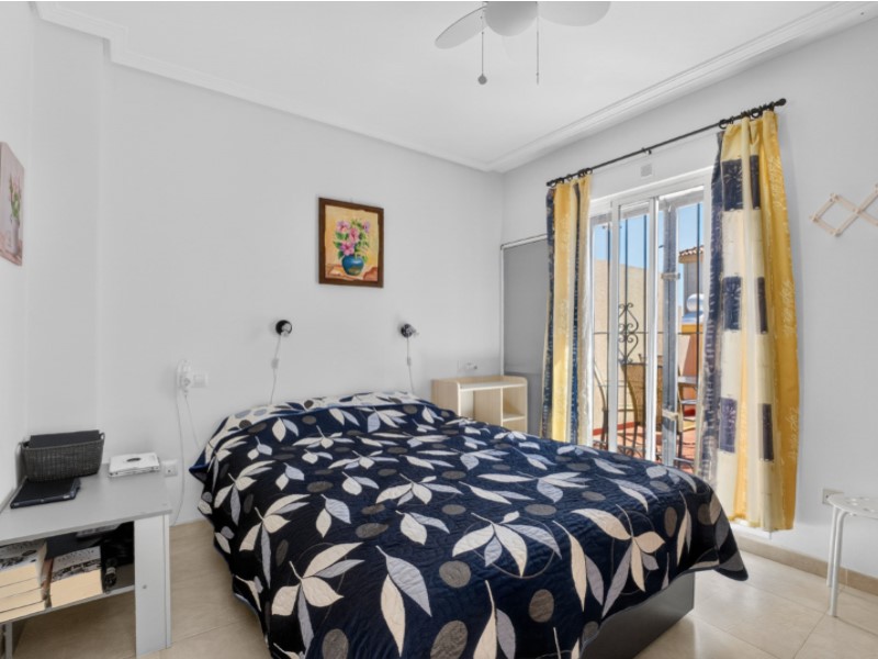 Townhouse in Torrevieja, Alicante, Spain 4 bedrooms, 110 sq.m. No. 189959