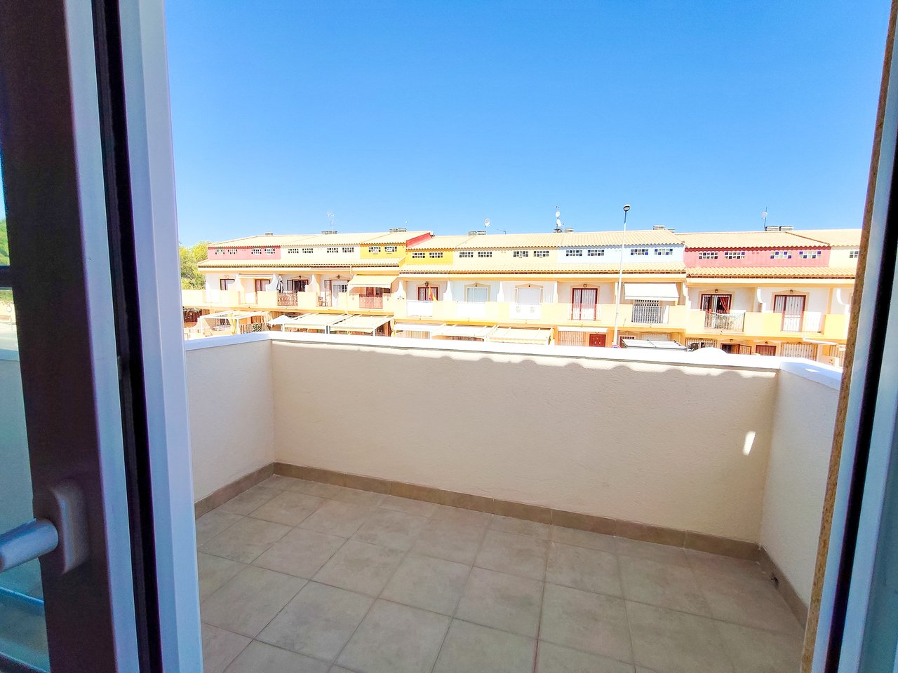 Kaupunkipientalo Playa Flamenca II, Alicante, Espanja 2 makuuhuonetta, 80 m2 No. 195690
