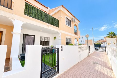 Townhouse in La Zenia, Alicante, Spain 3 bedrooms, 86 sq.m. No. 195691
