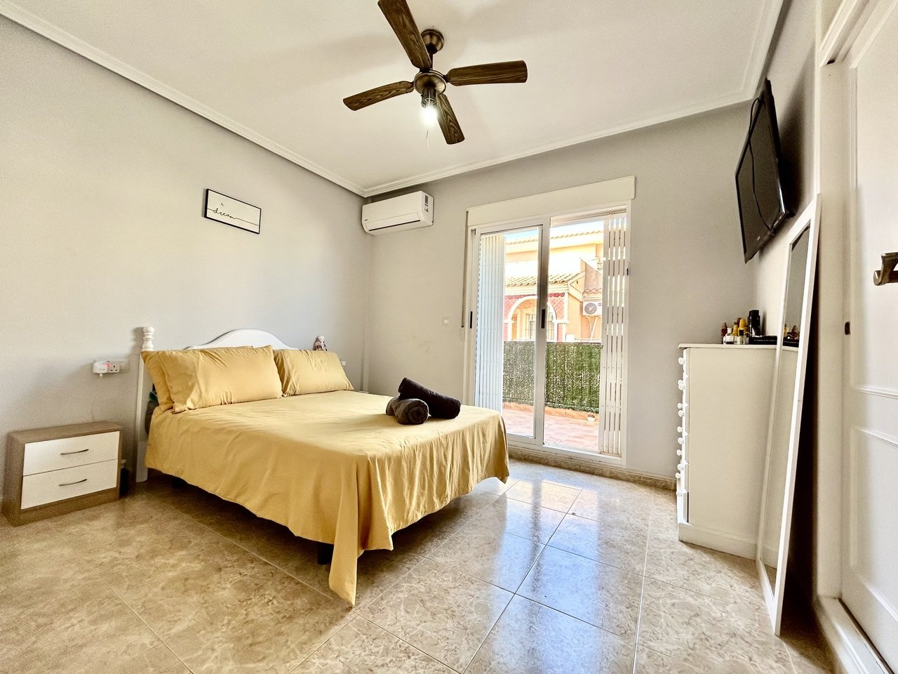 Townhouse à La Zenia, Alicante, Espagne 3 chambres, 86 m2 No. 195691