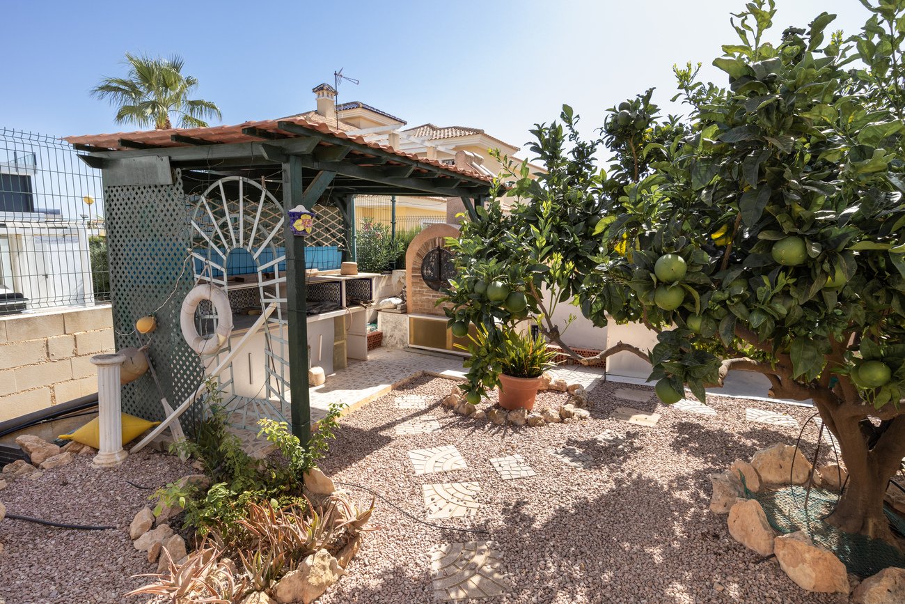 Huvila Alicante, Espanja 4 makuuhuonetta, 180 m2 No. 195693