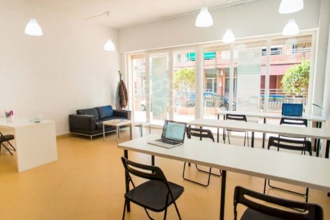 Commercial property in Lloret de Mar, Girona, Spain 80 sq.m. No. 183247