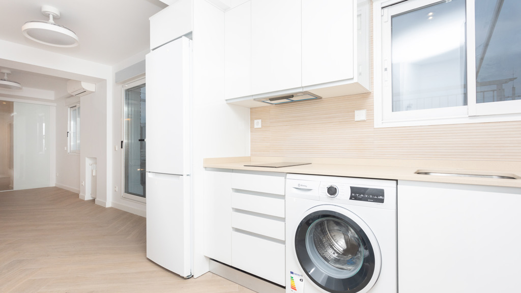 Apartment in Madrid, Spain 1 bedroom, 180 sq.m. No. 107250