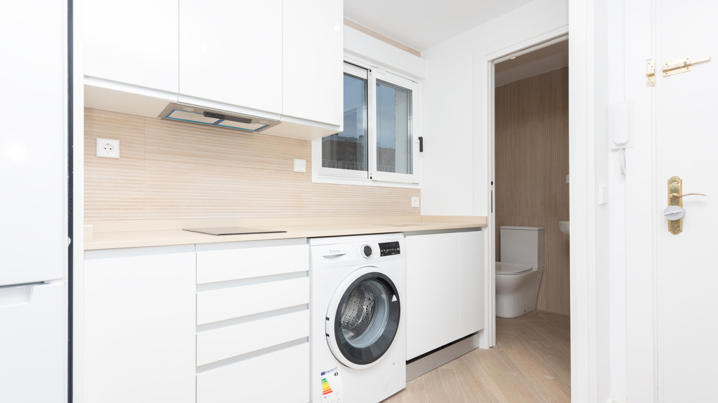 Apartment in Madrid, Spain 1 bedroom, 180 sq.m. No. 107250