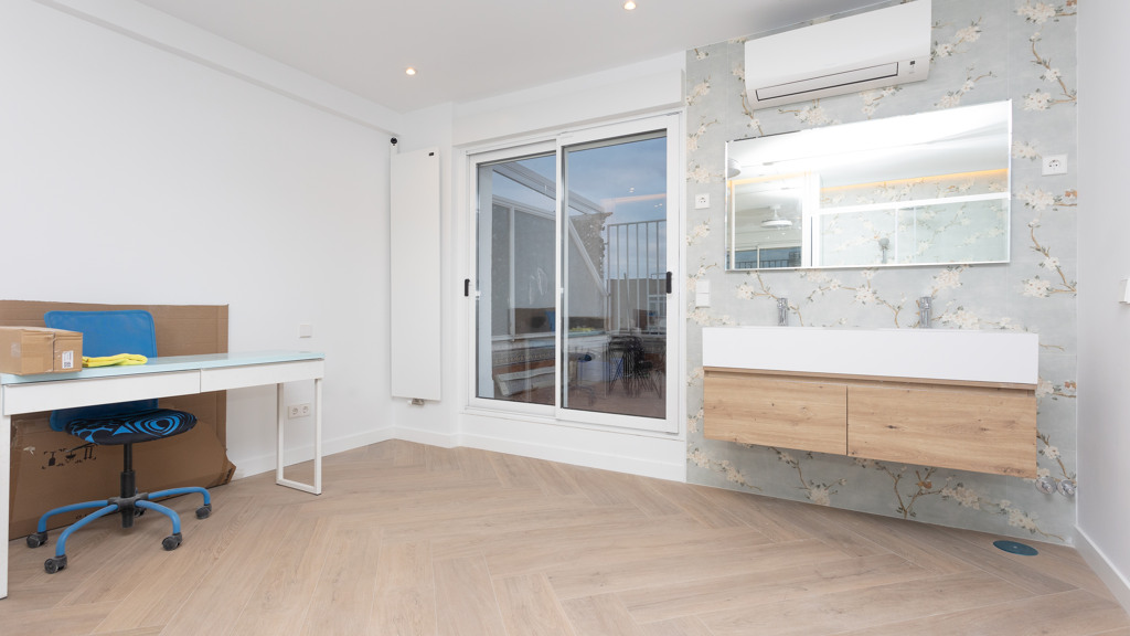 Apartment in Madrid, Spain 1 bedroom, 180 sq.m. No. 107250