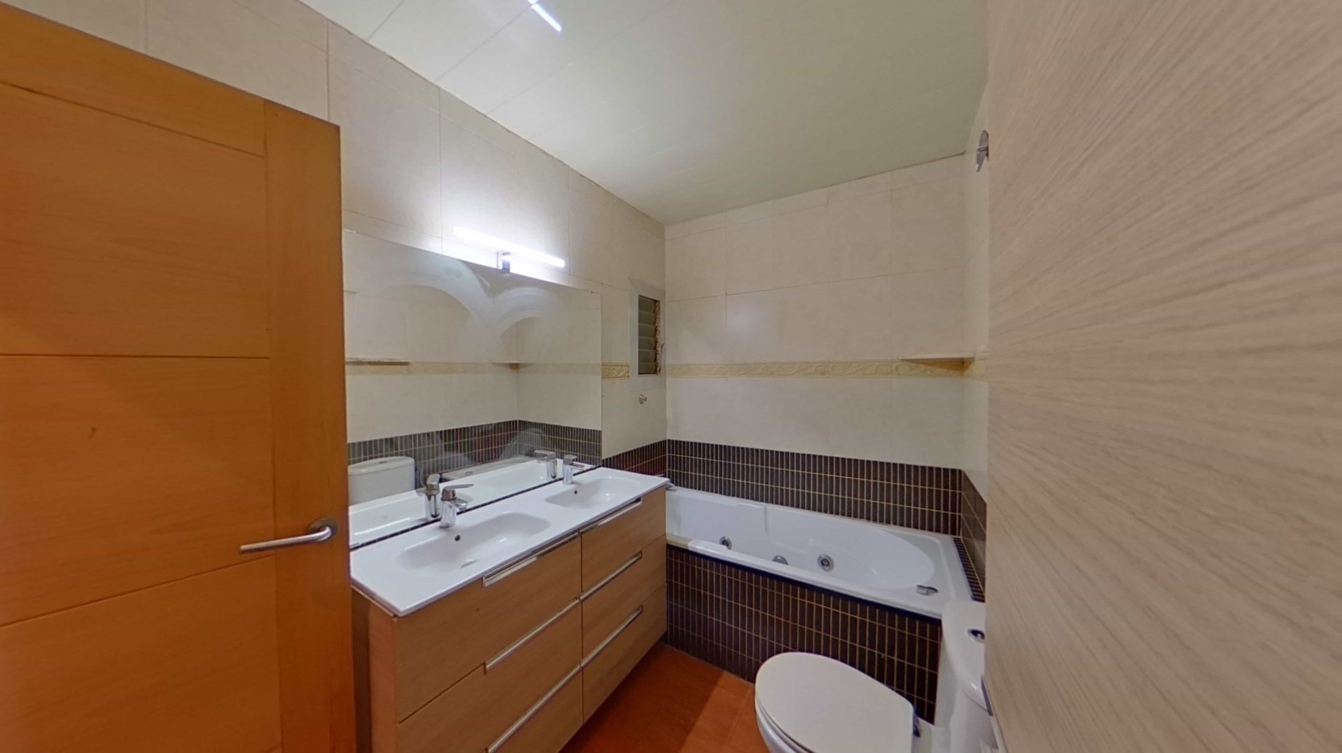 Wohnung in Montcada i Reixac, Barcelona, Spanien 3 Schlafzimmer, 113 m2 Nr. 168510